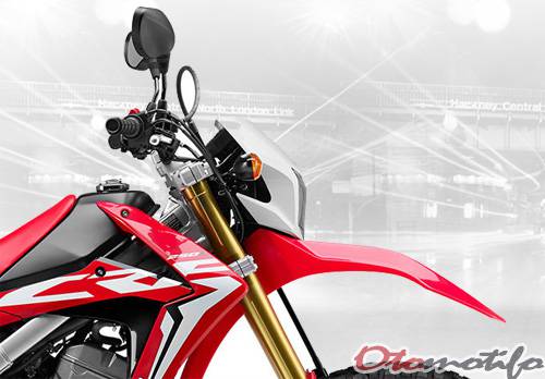  Motor ini mempunyai desain bernafsu dengan lekukan bodi tajam Harga Honda CRF250L 2019, Review, Spesifikasi  Gambar