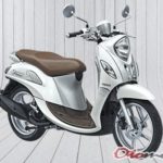  Kesuksesan Honda Scoopy yang mempunyai desain klasik dan stylish menciptakan Yamaha merilis mo Harga Yamaha Fino 2019, Tipe Grande, Premium, dan Sporty