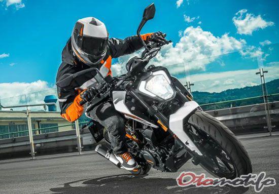  Motor sport KTM cukup diminati di Indonesia Harga KTM Duke 250 2019 : Review, Spesifikasi  Gambar