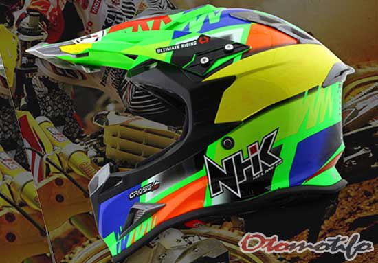  Ada banyak produsen dalam negeri yang menunjukkan helm berkualitas dengan harga terjangkau 22 Harga Helm NHK Full Face  Half Face Terbaru 2019